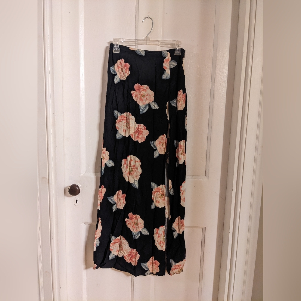 Black rose skirt